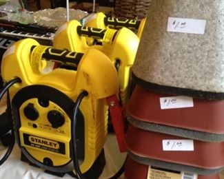 Stanley "300 AMP Jump Start"