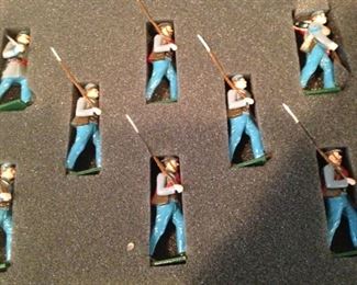 Hand-painted "Confederate Infantry, American Civil War" soldiers
