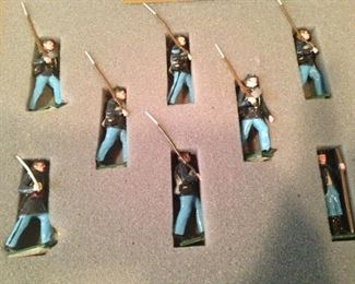 "Union Infantry" metal soldiers - made in England