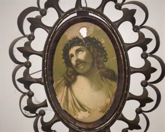 Oval portrait of Jesus