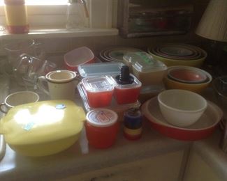 Pyrex sets of bowls and covered dishes