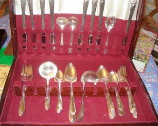 Silver Plate Flatware Sets 