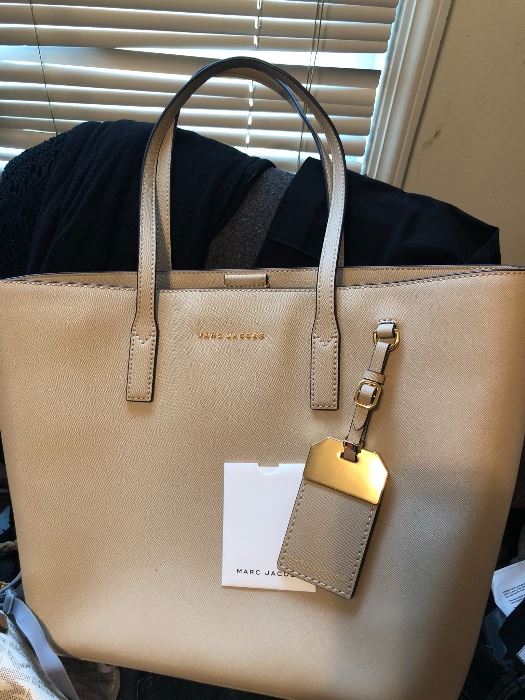 Marc Jacobs large leather handbag, gently used, excellent condition $100