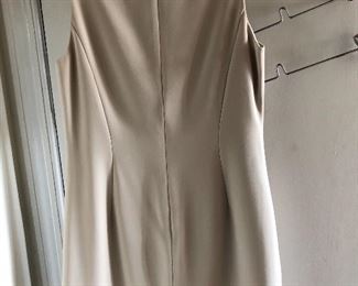 Ann Taylor 8P sleeveless dress. Gently worn but in good condition. You get the dress and a $25 Nordstrom Gift Card for $30! What a deal!