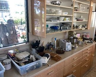 kitchen appliances, kitchen tools