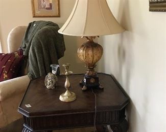 A pair of lovely lamps and end tables