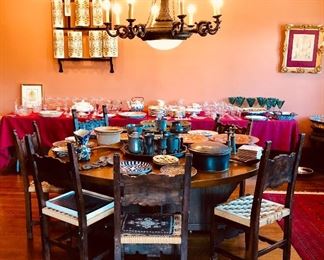 Antique round oak pedestal table from the Cleve. public library downtown, set of 6 carved chairs