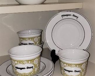 Porcelain Haagen-Dazs Ice Cream Set