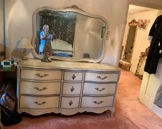 #43 Bassett white French Provencal dresser w mirror 9 drawers 64x21x34 mirr 51x37 $100.00