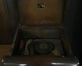 RCA Victor phonograph