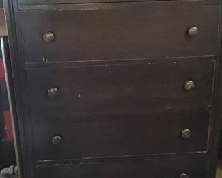 Lambert’s 5 drawer dresser