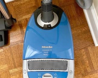 Miele vacuum cleaner for hardwood floors