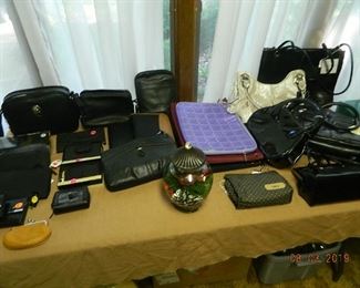 purses and wallets