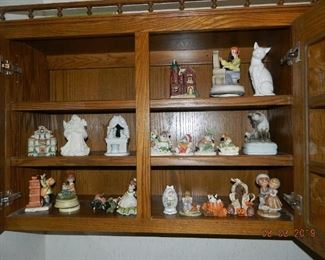 figurines