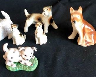 Dog figurine lot.