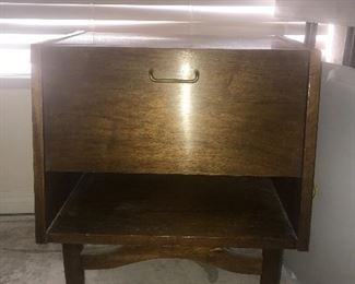 1950’s American of Martinsville night stand with inside drawer