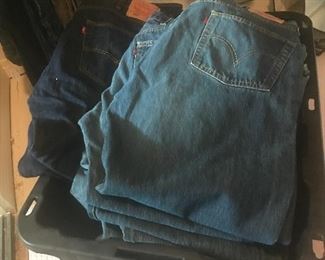 Huge box of 24 pairs of men’s Levi’s 38x32 