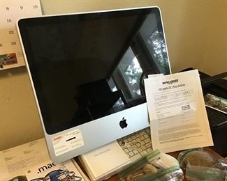 MAC monitor and keyboard