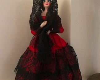 Flamenco dancer doll demands to know why you ghosted her