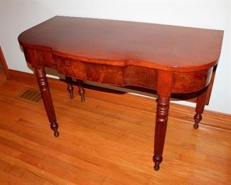 Antique drop-leaf banquet table end