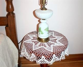 Small end table, vintage milk glass lamps