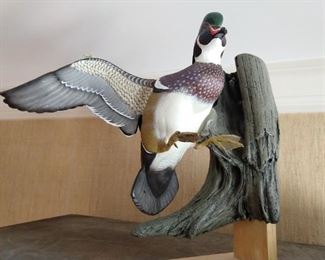 Ducks Unlimited Sam Nottleman reproduction mallard duck sculpture, 2512/5000.