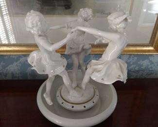 Look - three happy girls prancing around after they realized that none of then need a man! LOL!!          Vintage porcelain, "May Dance" by K. Tutter, for Hutschenreuther Gelb Kunstabteilung, Germany.