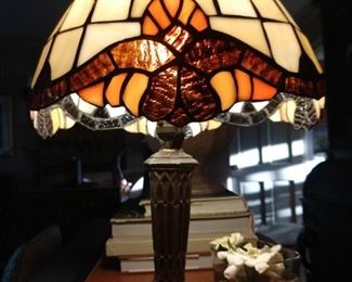 Nice vintage stained glass table lamp.