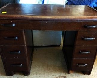 Mid-Century Kneehole Desk