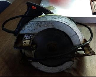 7 1/4" Skilsaw, Works