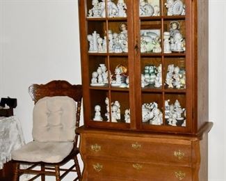 Vintage Curio Cabinet