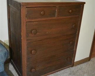 ANTIQUE DRESSER