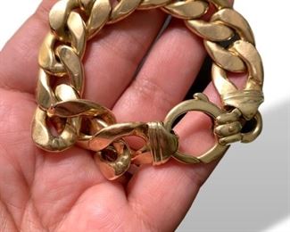 Ladies chunky 14K gold bracelet.