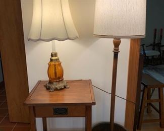 One table lamp, one floor lamp and a small table https://ctbids.com/#!/description/share/208665