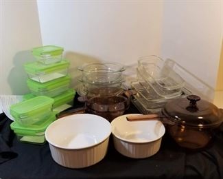 Pyrex baking dishes, Corning Ware Visions, Snapware glass set https://ctbids.com/#!/description/share/208632