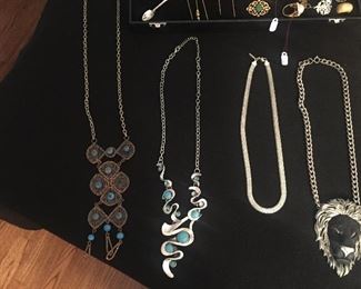 Lovely Ladies Necklaces