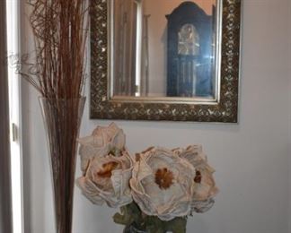 Beautiful Wall Mirror and Arrangements