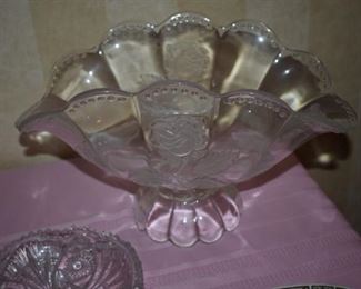 Beautiful Antique "Feathered Design" Glass Compote Basket