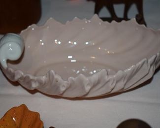 Beautiful Lenox leaf-shaped bowl