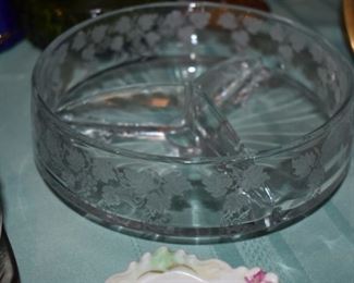 Beautiful divided Relish Bowl with Etched Leaf pattern