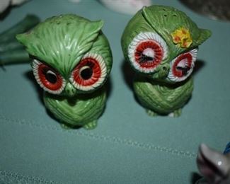 Vintage Owl Salt and Pepper Set