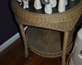 Antique Wicker Table 2-tiered