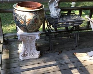 Pedestal, flowered pot, Metal stacking tables, Angel