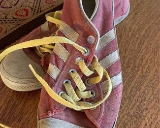 Vintage tennis shoes 