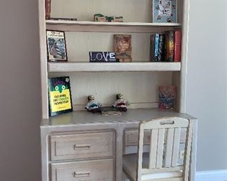 Very Nice Student desk and bookcase, plus chair-great for a Dorm or bedroom