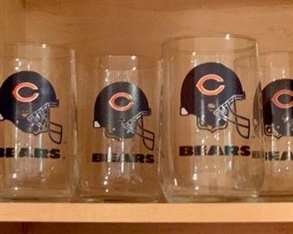 4 Chicago Bears glasses 