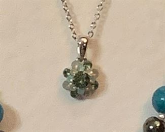 Necklace w/matching earrings 