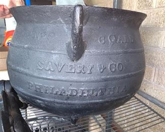 Vintage No 9  three legged Cauldron Cast iron pot  Savery & Co. Philadelphia - great condition 