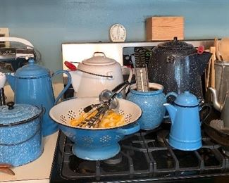  Hamilton Beach mixer, enamel coffee/tea pots, picture, strainer,