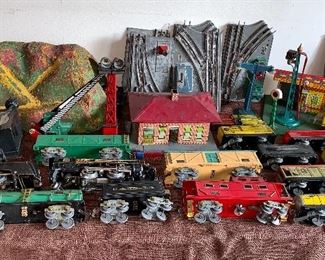 Vtg. train cars, houses, track, tunnel, lights and more